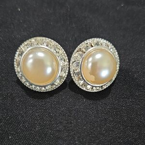 Vintage 1980s Faux Golden Faux Pearl Crystal Halo Button Earrings